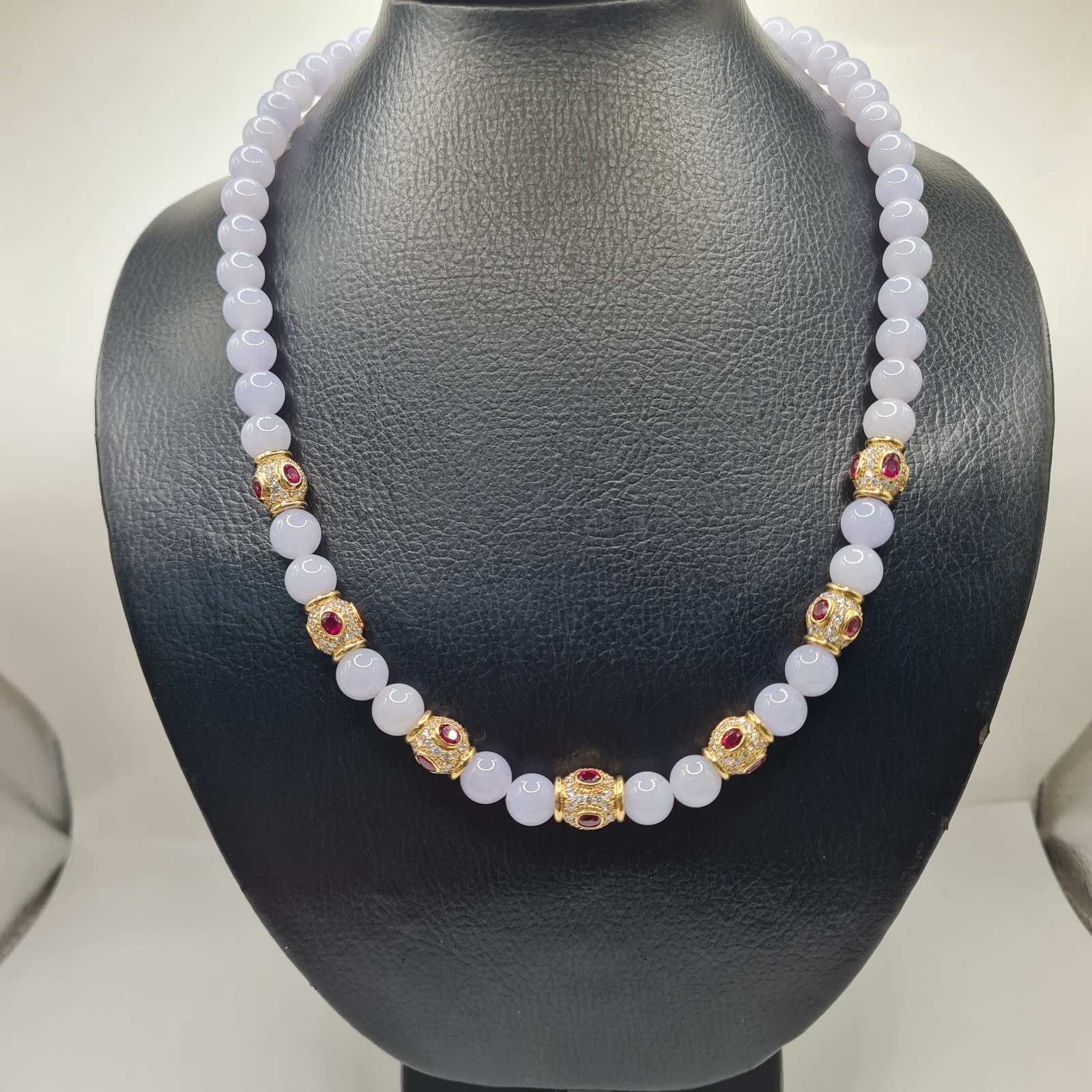 White Jade Ruby Gold Beaded Necklace 18K