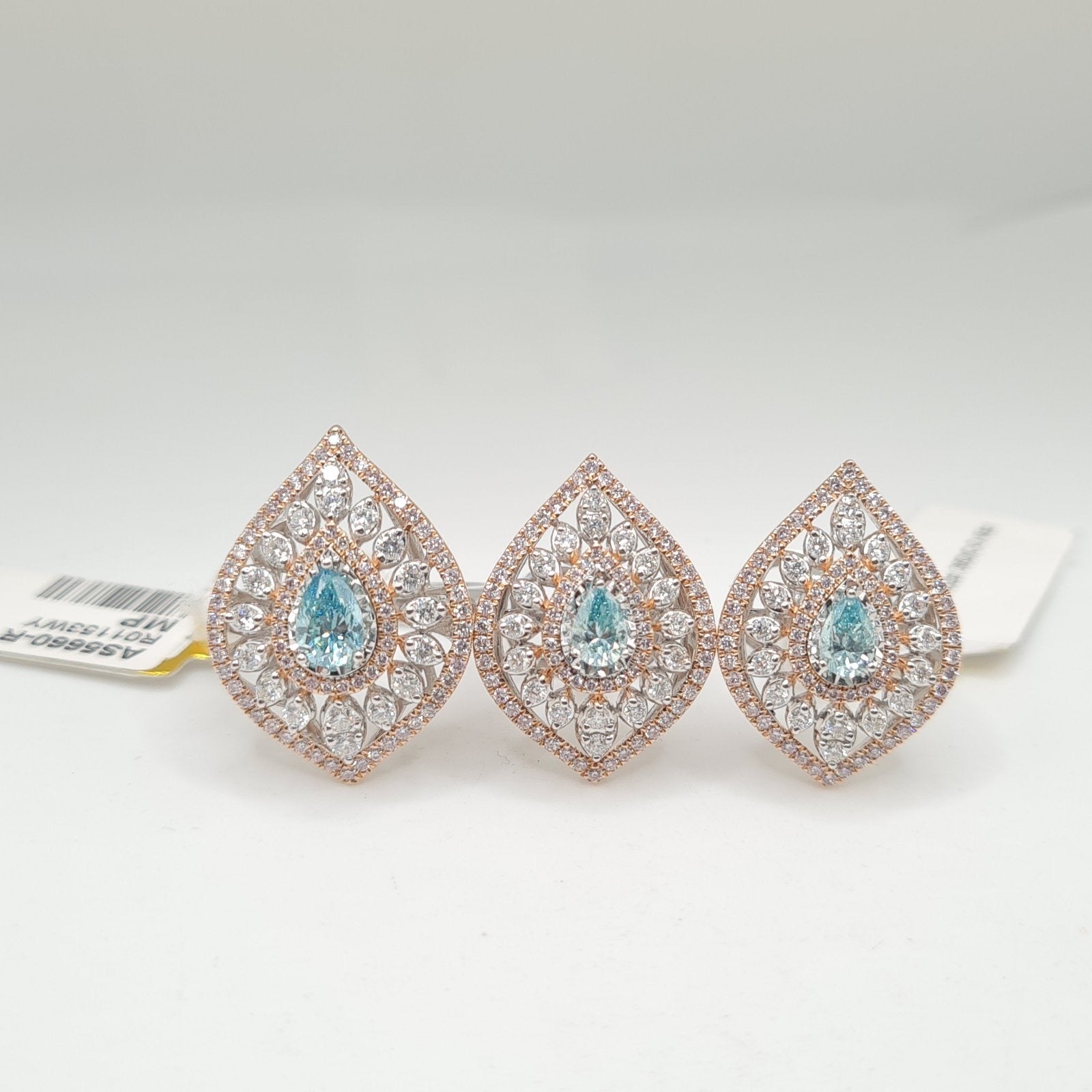 Pear-Shape Blue Diamonds Jewelry Set 14K