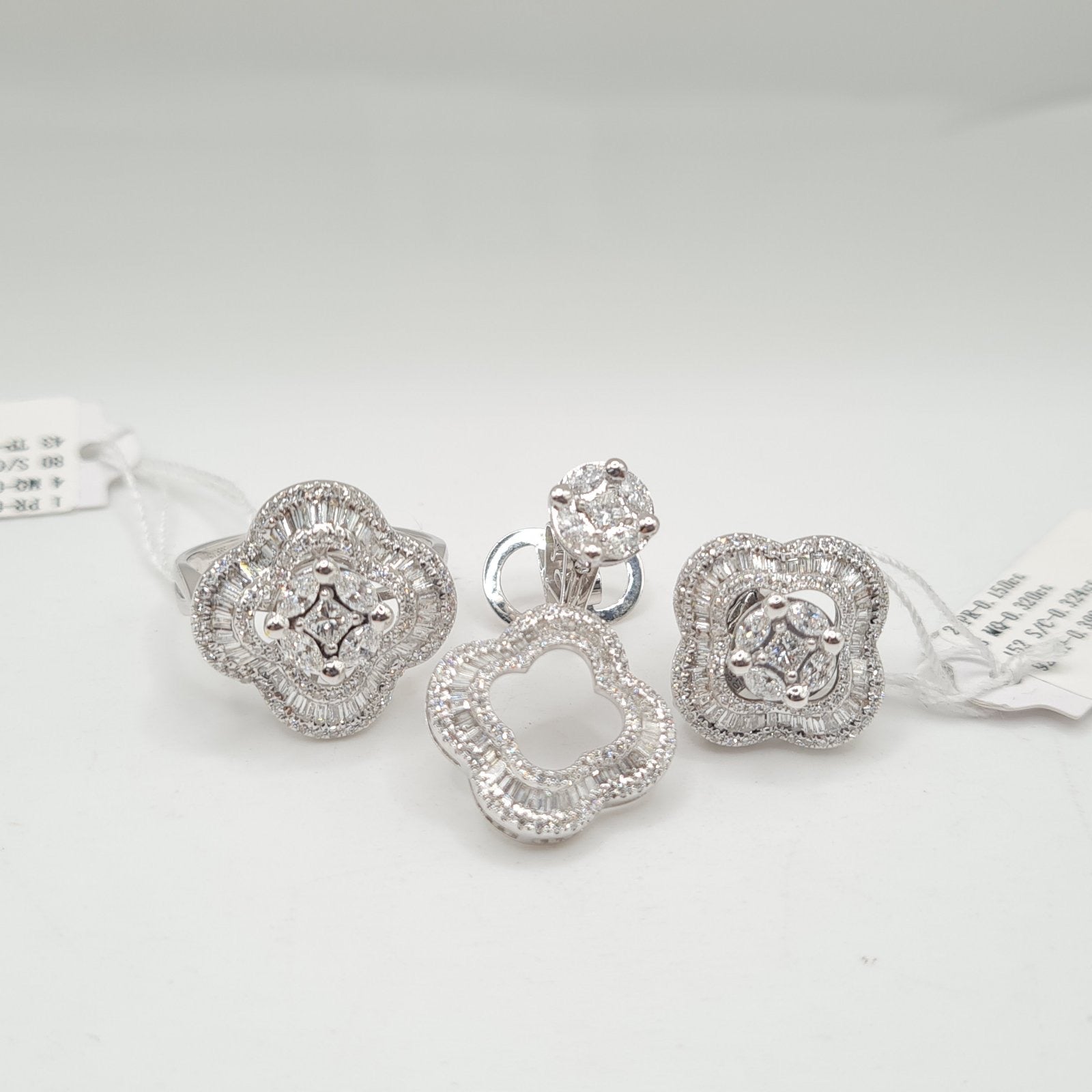 Multi-wear Clover Dangling Diamond SJewelry Set 14K