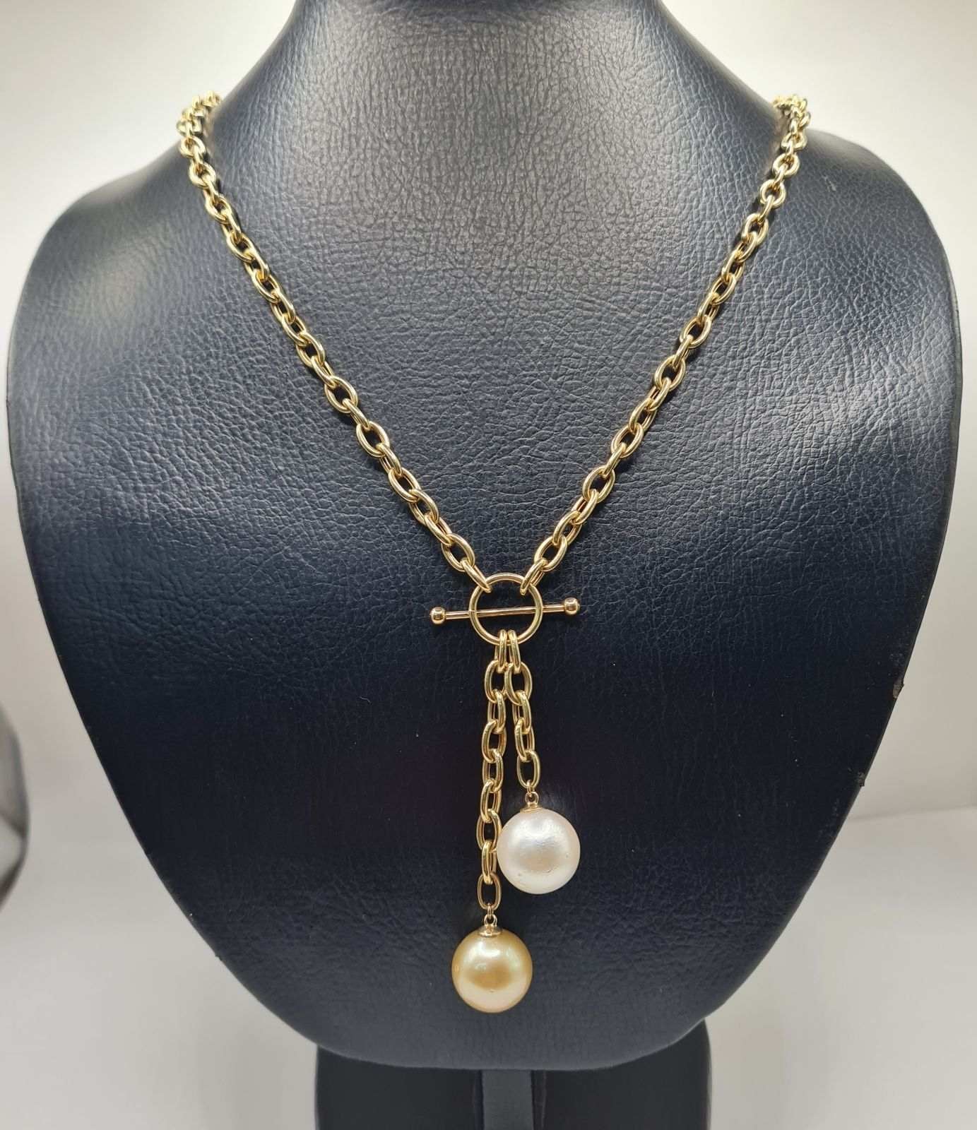Golden Toggle Dangling Drop Pearl Necklace 18K