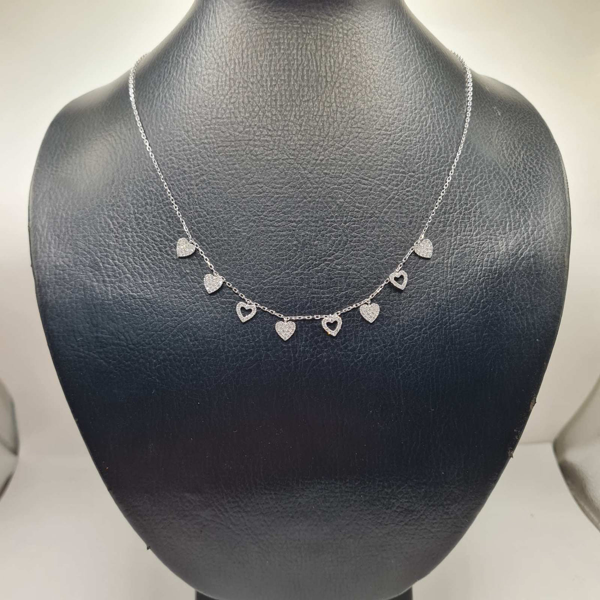 Classic Heart Station Diamond Necklace 14K