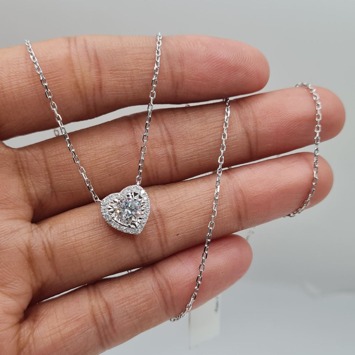 Classic Heart Invisible Setting Diamond Necklace 14K