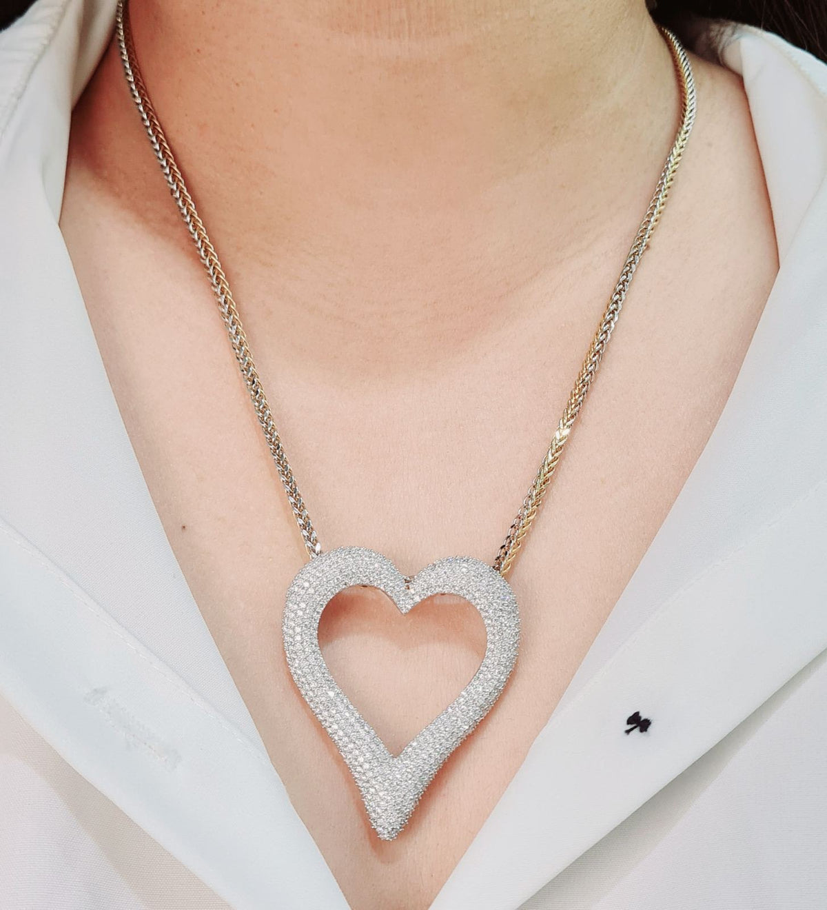 Classic Heart Large Diamond Necklace 18K