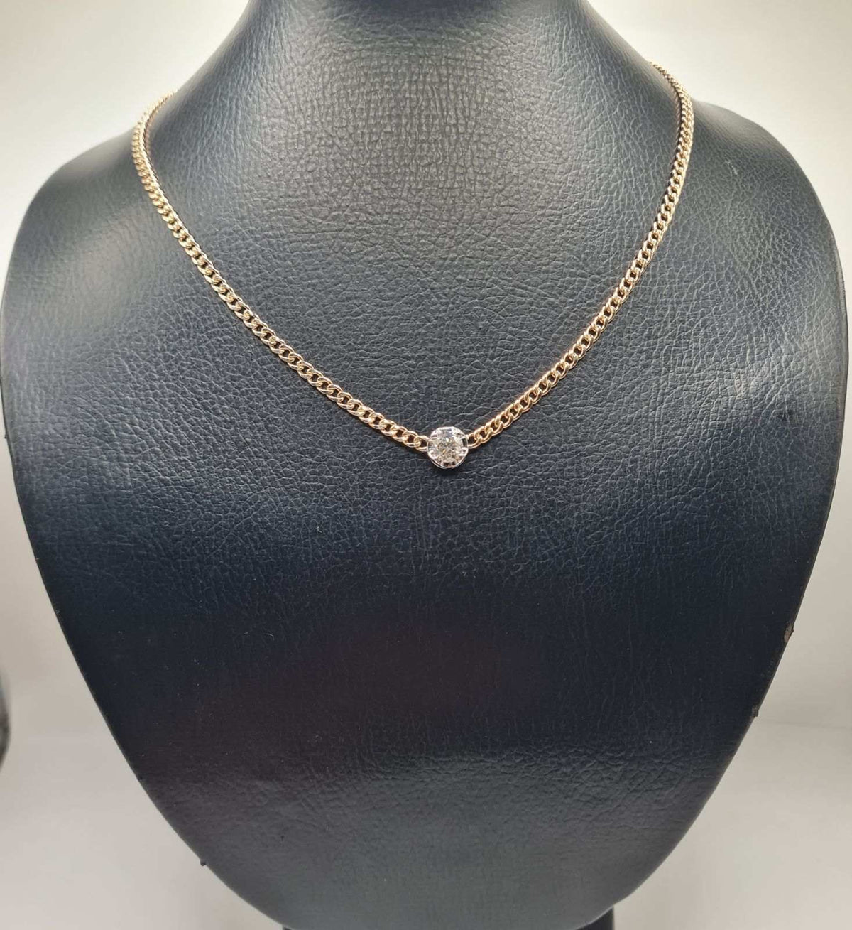 Classic Round Solitaire Golden Diamond Necklace 14K