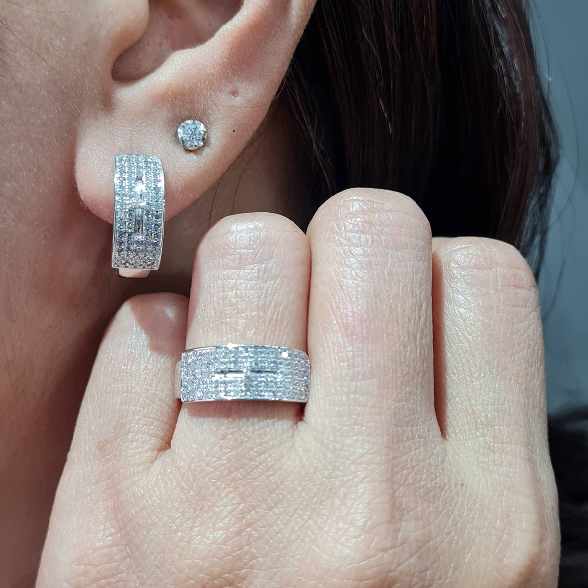 Classic Hoop Round Half Eternity Hoop Diamond Jewelry Set 14K