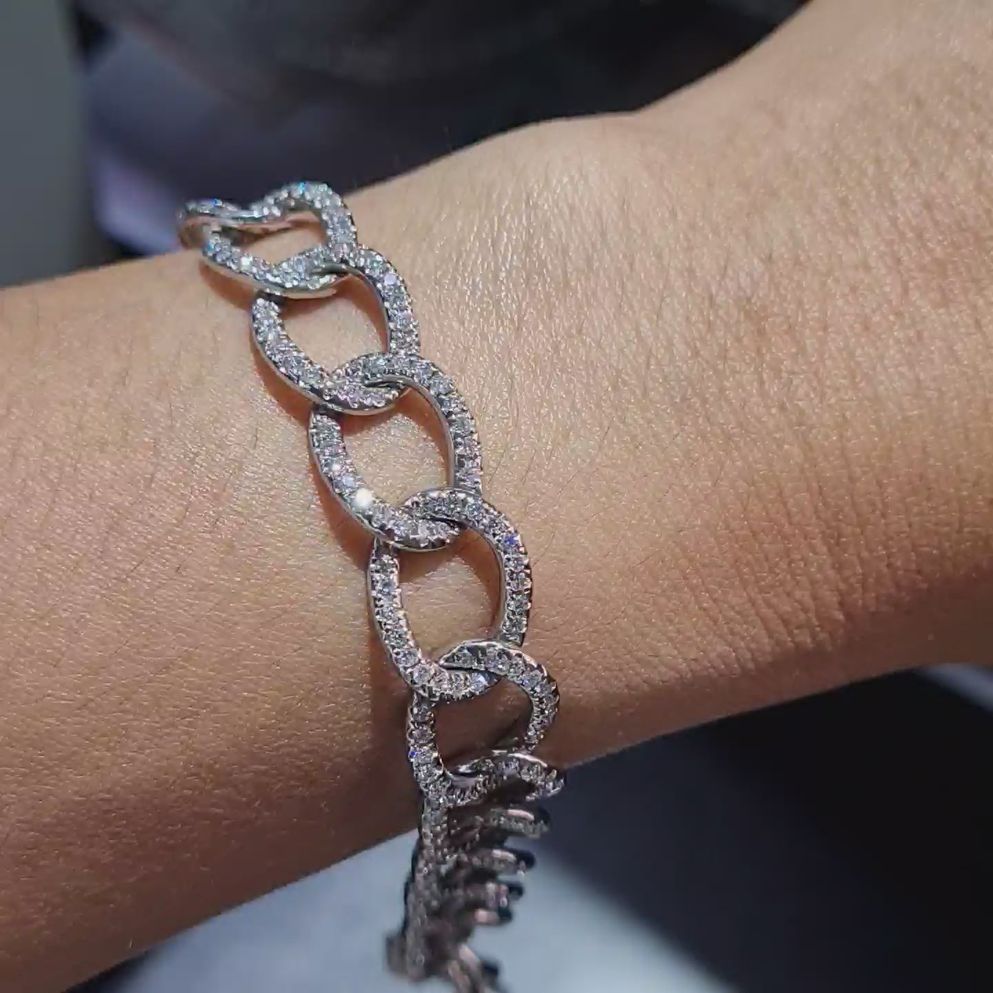 Round Paved Diamond Bracelet 14K