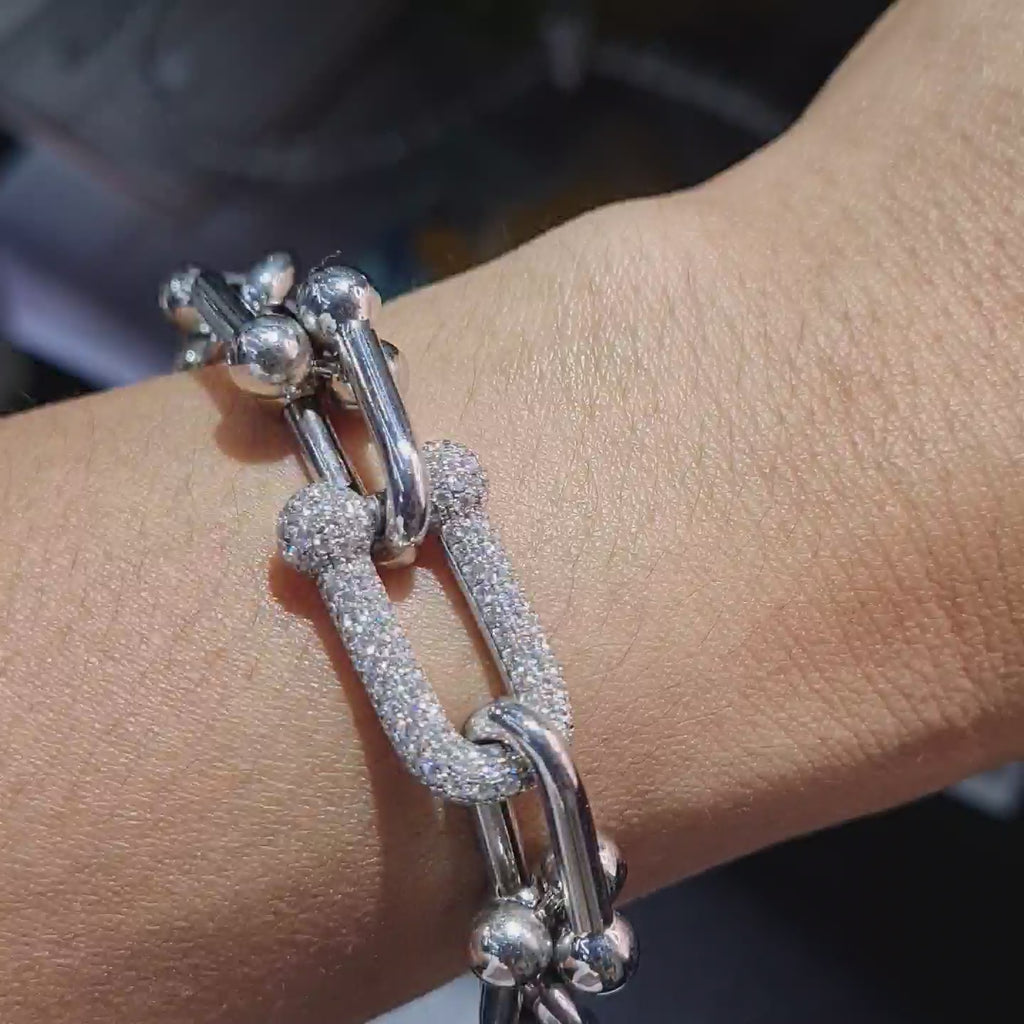 Clip Paved Chain Diamond Bracelet 18K