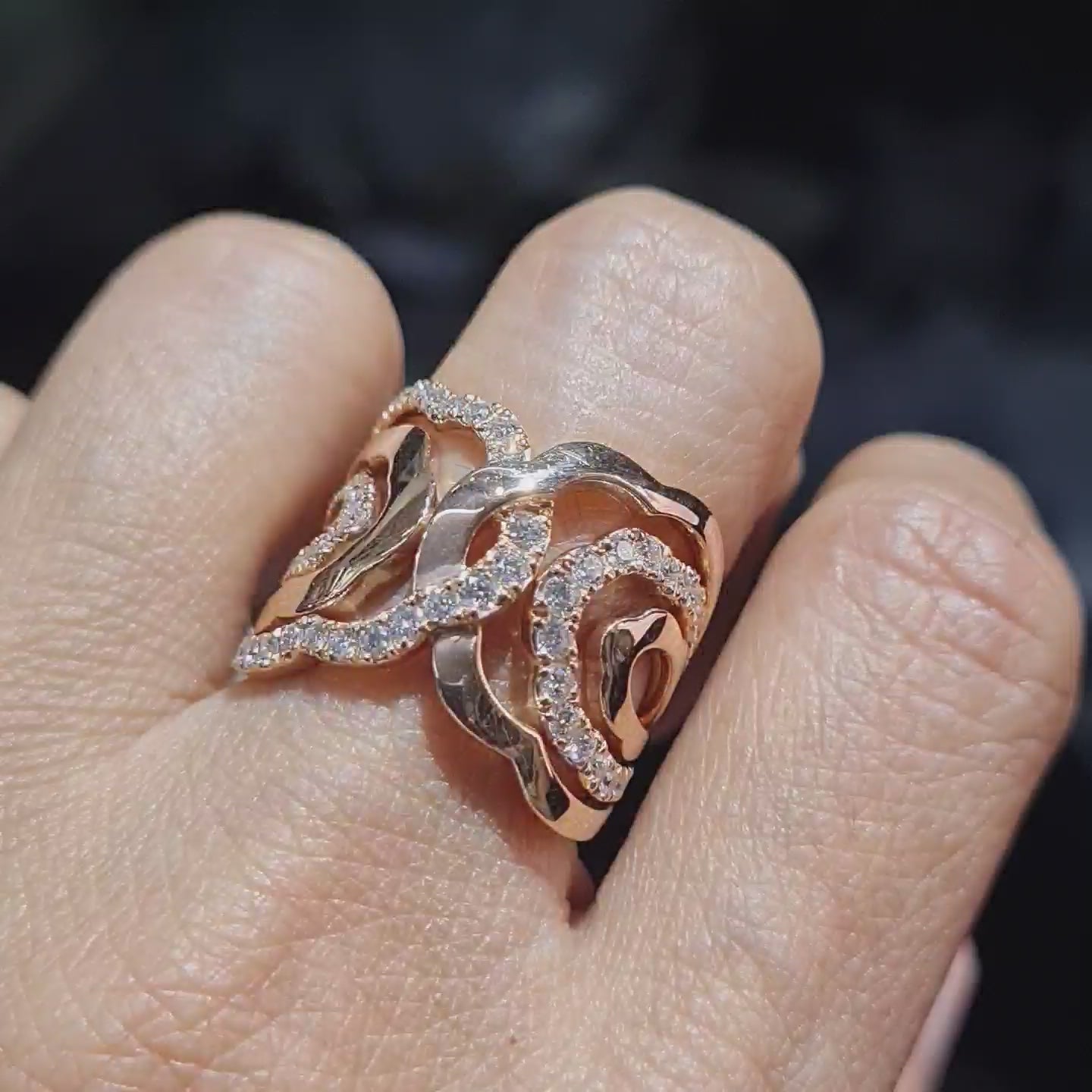 Rosegold Crossover Deco Diamond Ring 18K